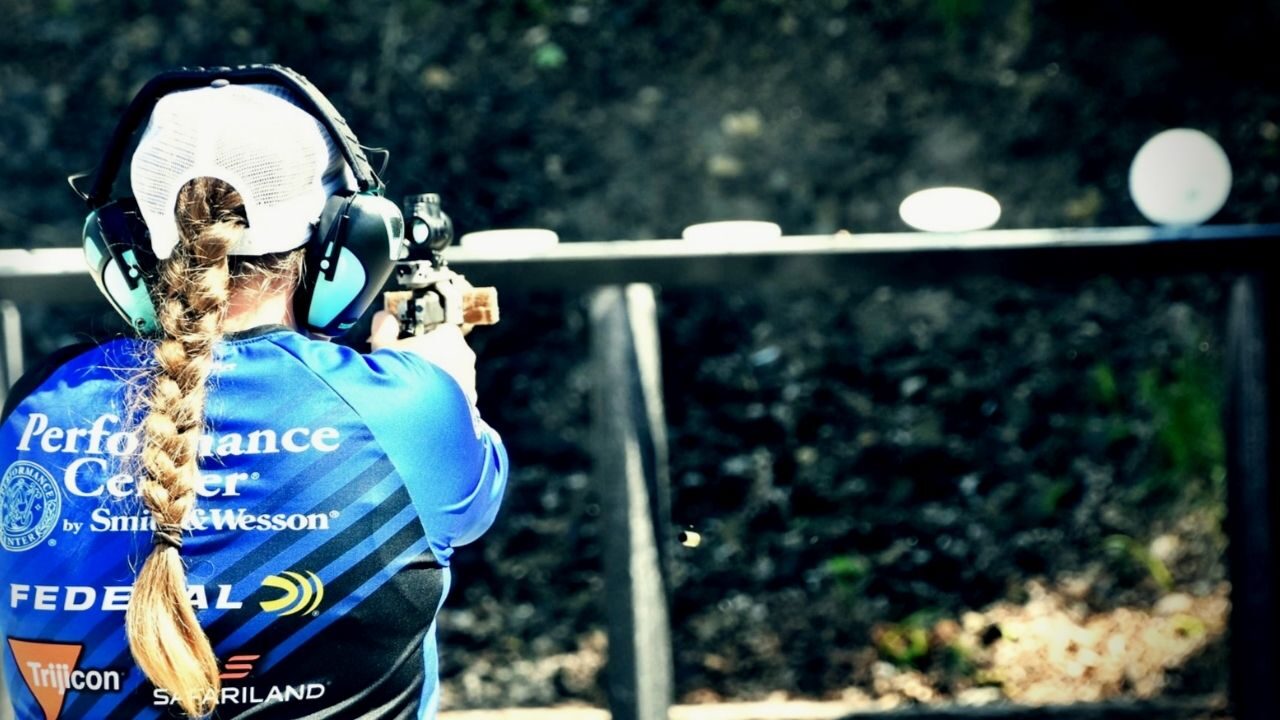 Julie-Golob-returns-to-competitive-shooting